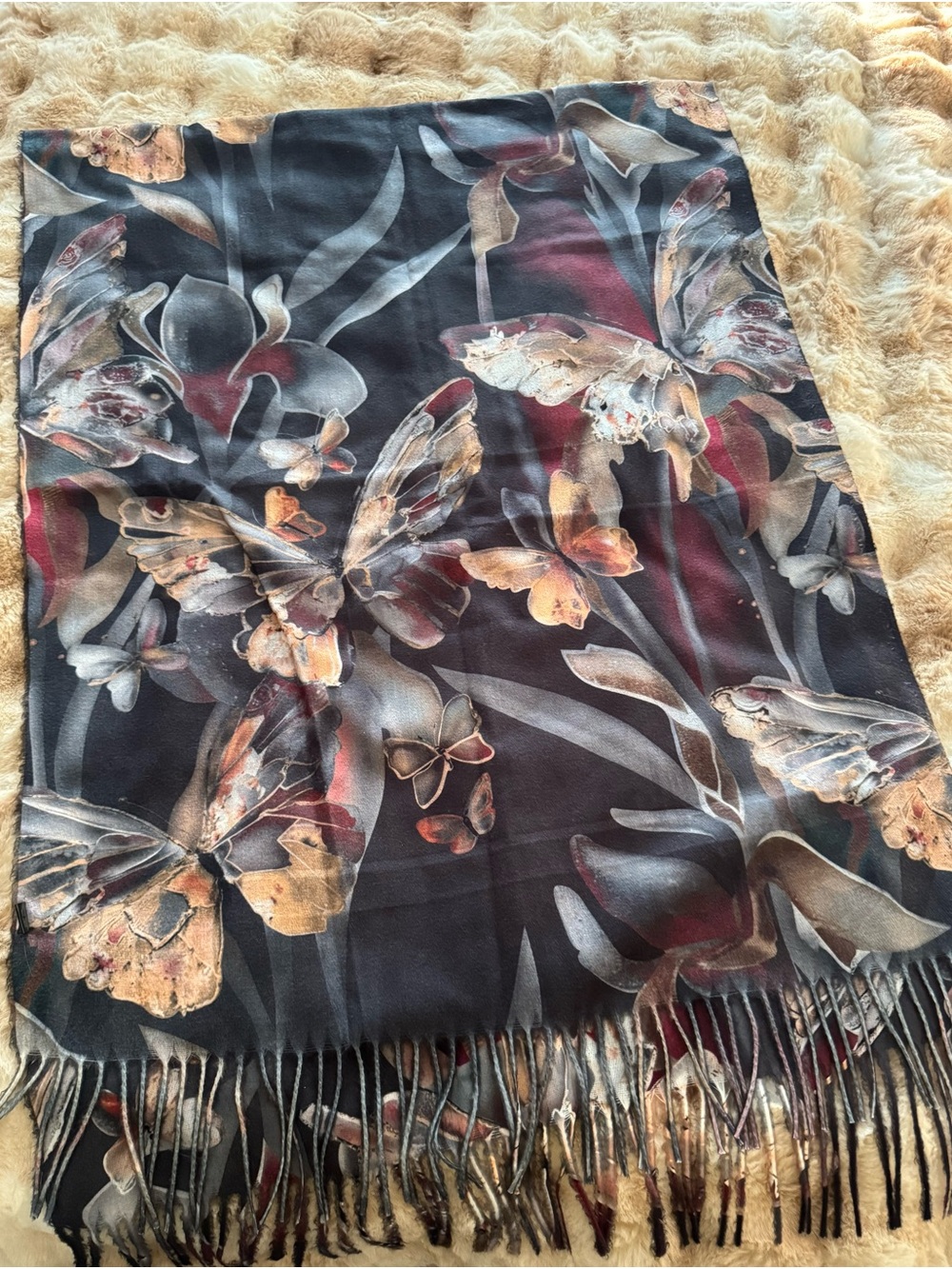 Floral Fringe Wrap Scarf - Black & Burgundy - Picture 3 of 4